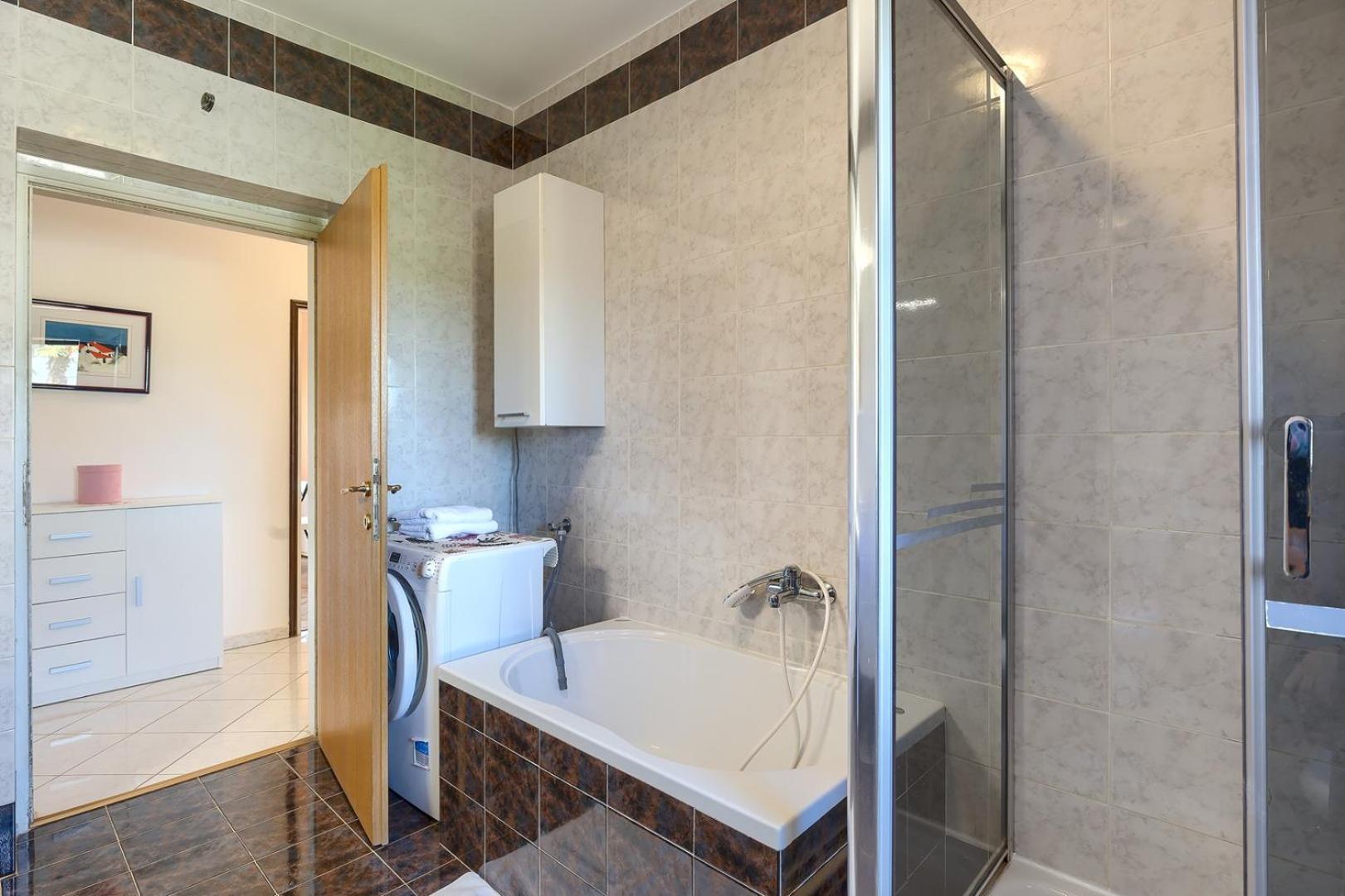 Apartment Viktor Pula Extérieur photo