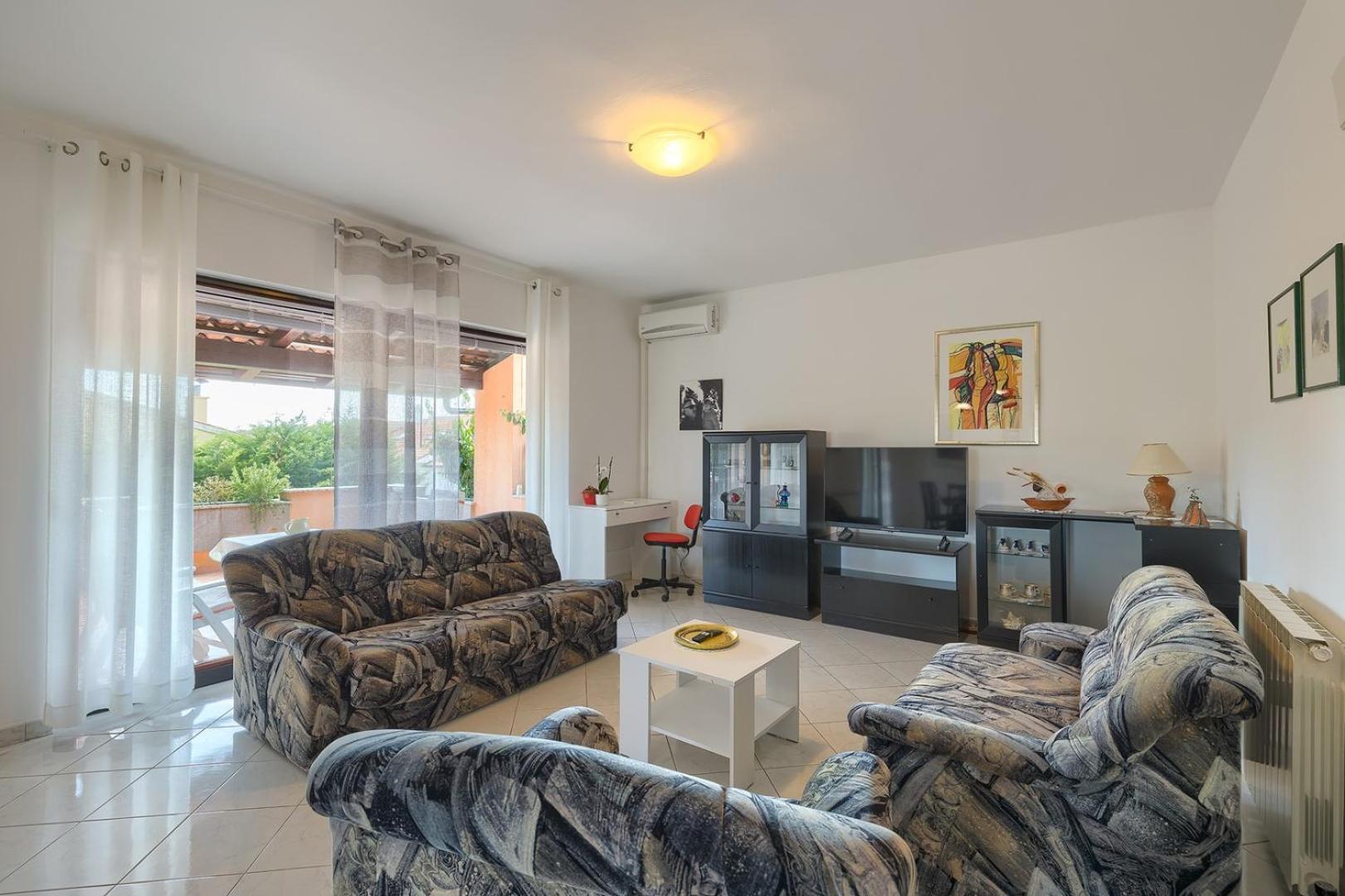 Apartment Viktor Pula Extérieur photo